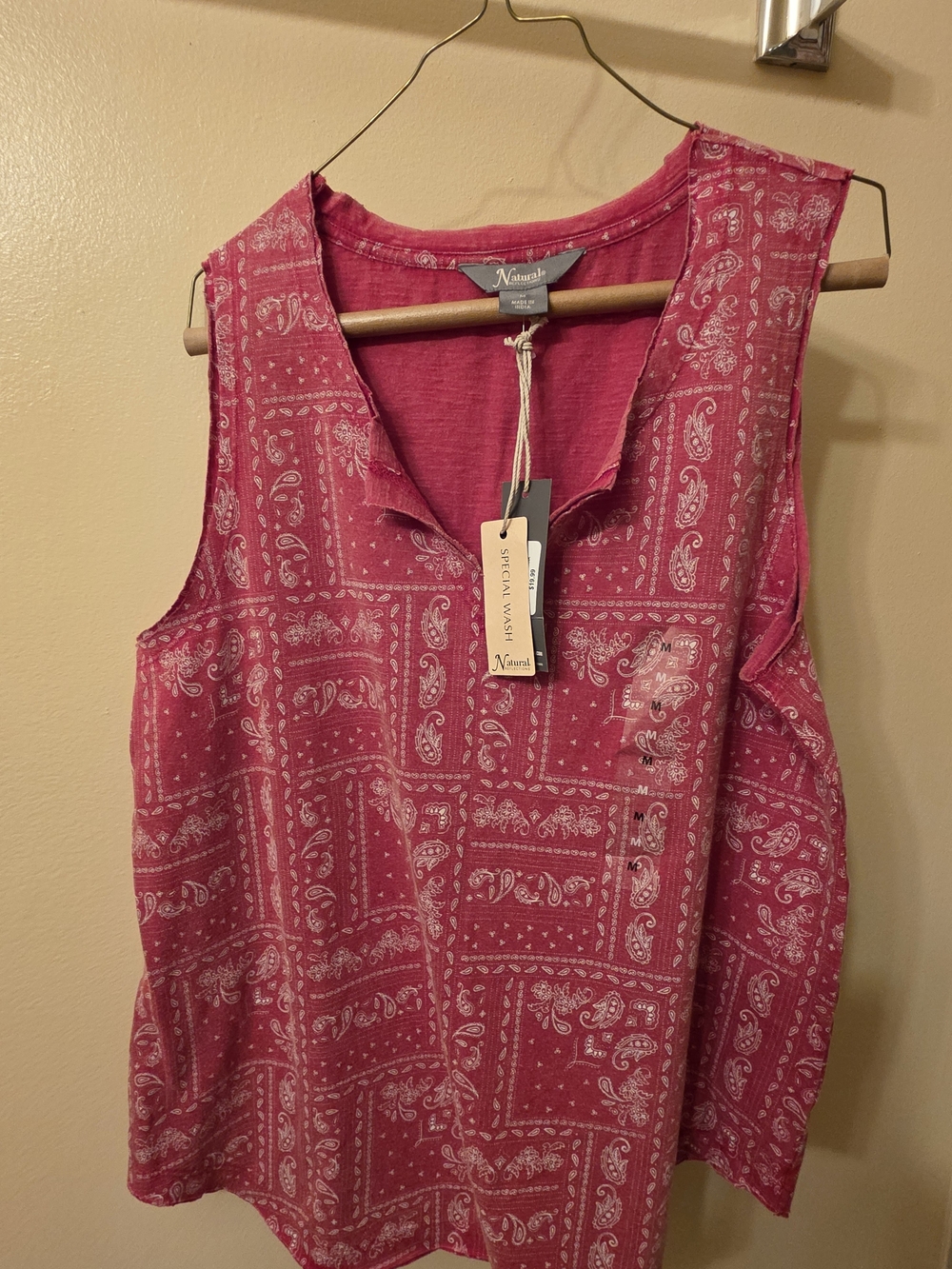 Natural Reflections Raspberry Pink Paisley-Print Sleeveless Tank